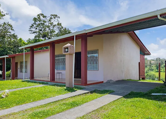 Beautiful Casa Aire Near Arenal In - Casas Airelibre Pensión 3*