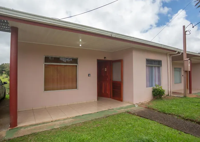 Beautiful Casa Aire Near Arenal In - Casas Airelibre Pensión