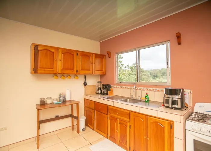 Beautiful Casa Aire Near Arenal In - Casas Airelibre Pensión 3*