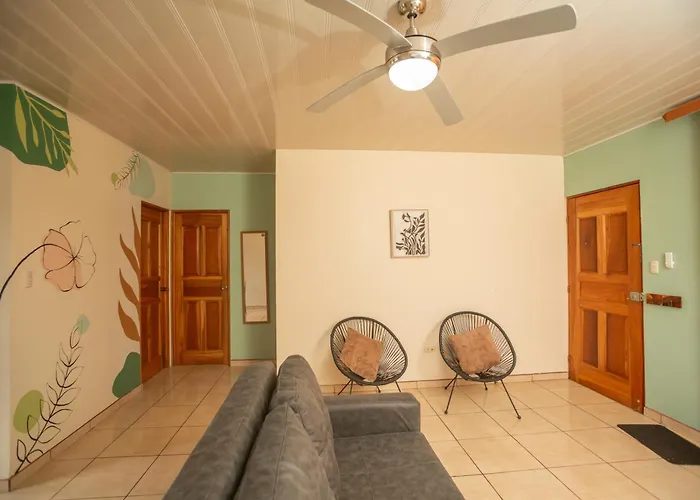 Beautiful Casa Aire Near Arenal In - Casas Airelibre Pensión
