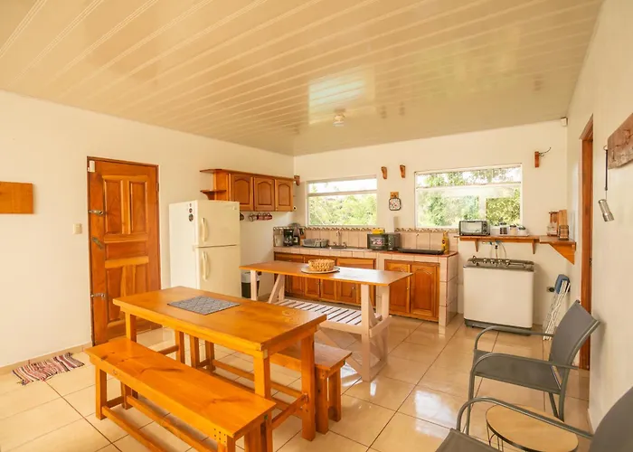 Pensión Beautiful Casa Aire Near Arenal In - Casas Airelibre