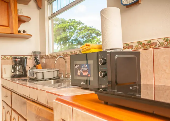 Beautiful Casa Aire Near Arenal In - Casas Airelibre Pensión 3*
