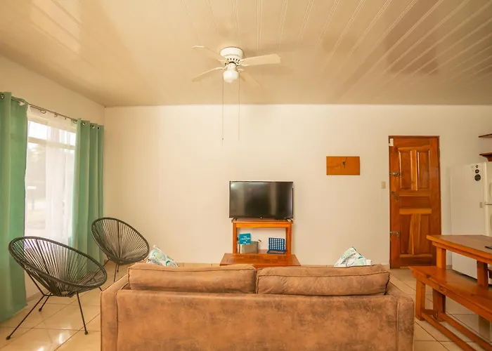 Beautiful Casa Aire Near Arenal In - Casas Airelibre Pensión Nuevo Arenal