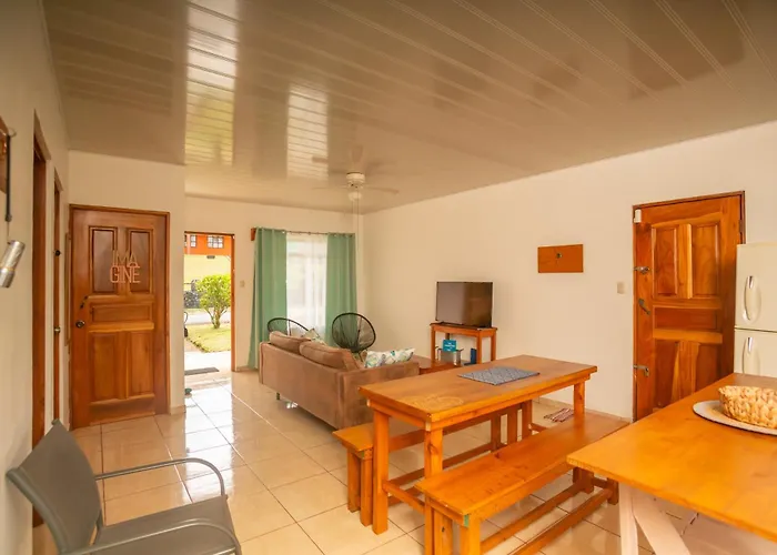 Pensión Beautiful Casa Aire Near Arenal In - Casas Airelibre Nuevo Arenal